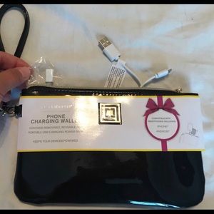 Liz Claiborne black patent leather clutch wallet